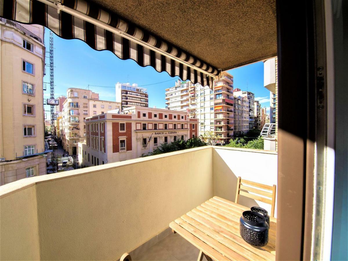 Rambla Suite Estudio Alicante Bagian luar foto