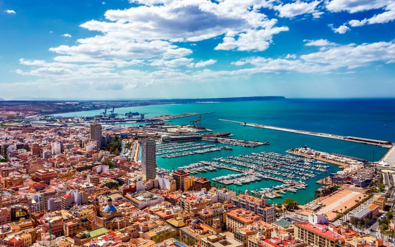 Rambla Suite Estudio Alicante Bagian luar foto